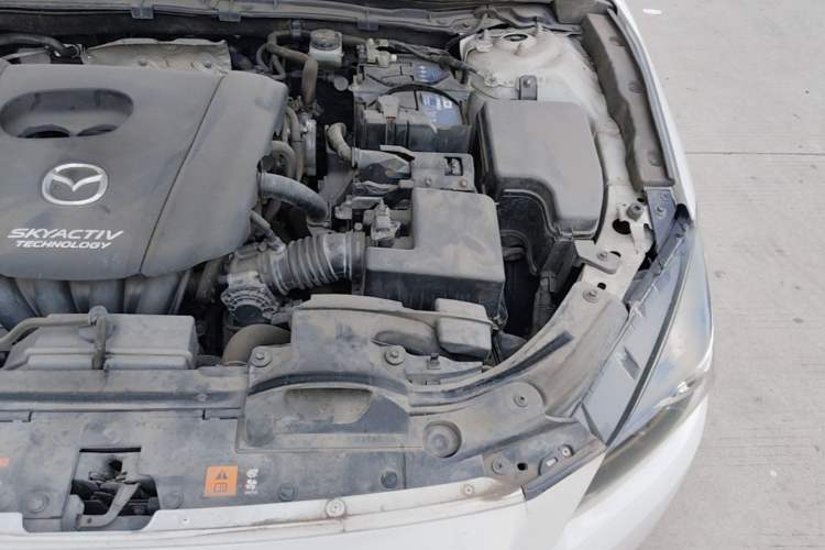 Used Mazda 3 Axela 2017 Sedan 1.5L Manual Comfort Model Emission Standard China V Engine Bay Left