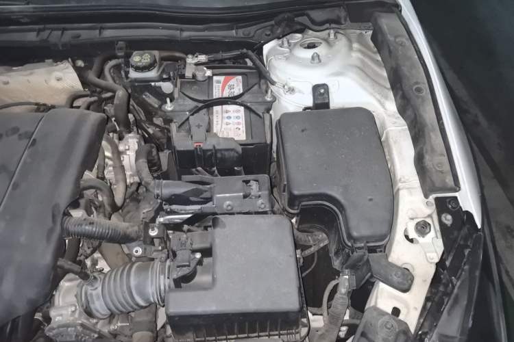Used Mazda 3 Axela 2017 Sedan 1.5L Manual Comfort Model Emission Standard China V Engine Bay Left