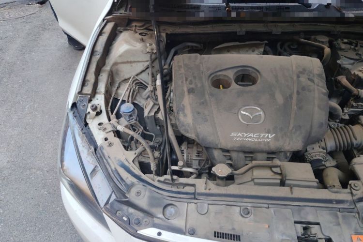 Used Mazda 3 Axela 2017 Sedan 2.0L Automatic Prestige Model China V Standard Engine Bay Right