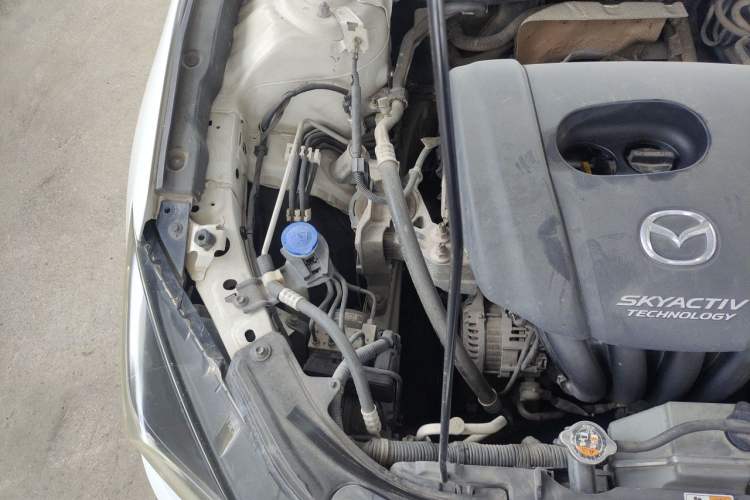Used Mazda 3 Axela 2017 Sedan 1.5L Manual Comfort Model Emission Standard China V Engine Bay Right
