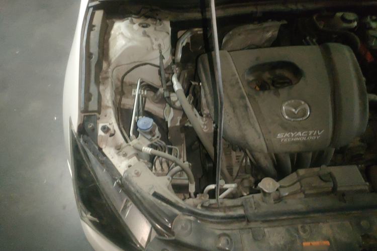 Used Mazda 3 Axela 2017 Sedan 1.5L Automatic Comfort Model Emission Standard China V Engine Bay Right