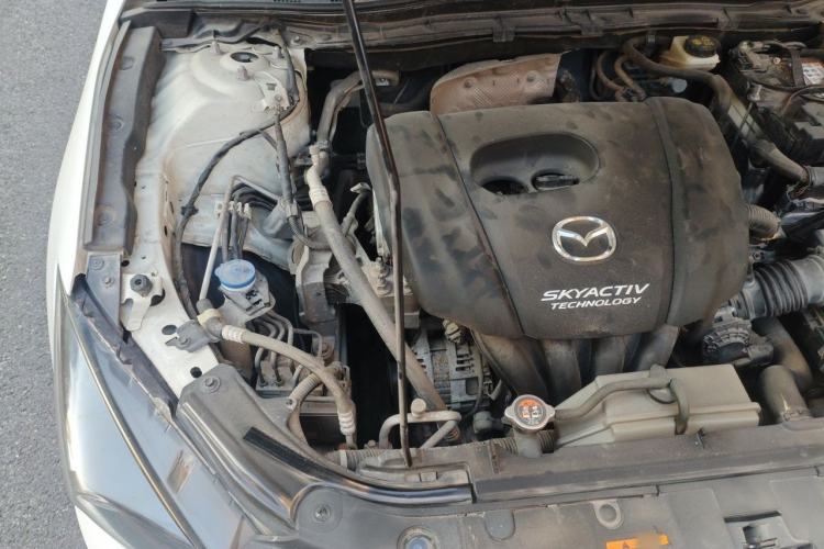 Used Mazda 3 Axela 2017 Sedan 1.5L Automatic Luxury Model Emission Standard China V Engine Bay Right