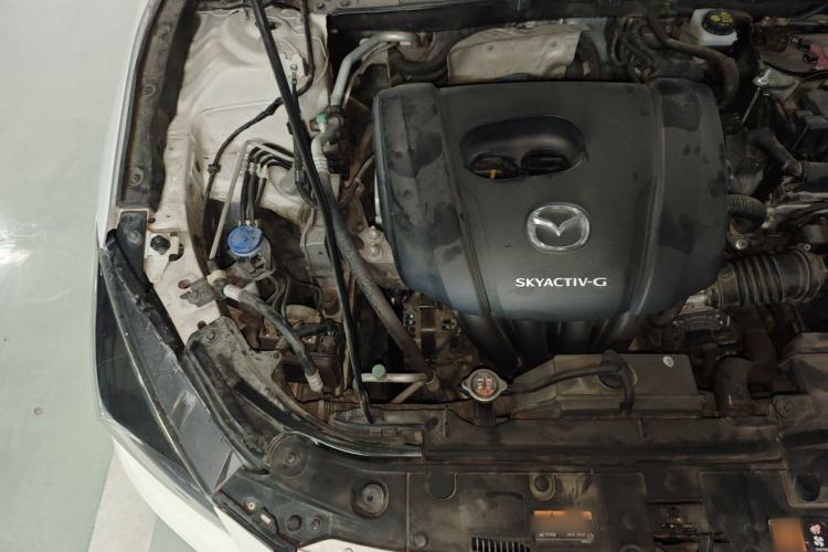 Used Mazda 3 Axela 2017 Sedan 1.5L Automatic Luxury Model Emission Standard China V Engine Bay Right