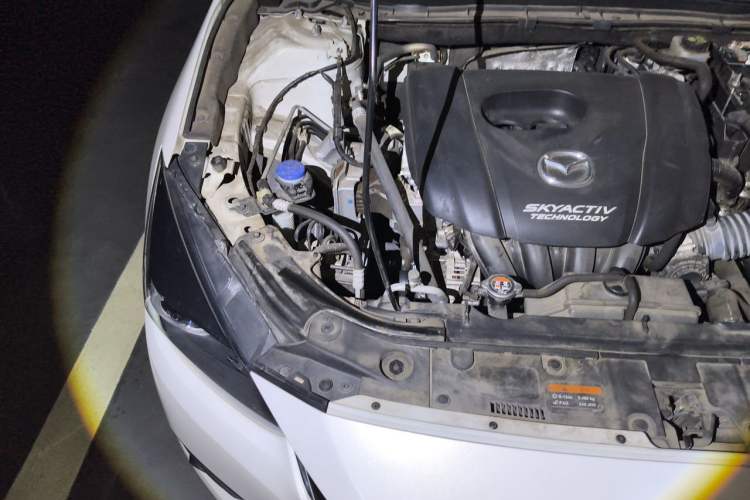 Used Mazda 3 Axela 2017 Hatchback 1.5L Automatic Luxury Model Emission Standard China V Engine Bay Right