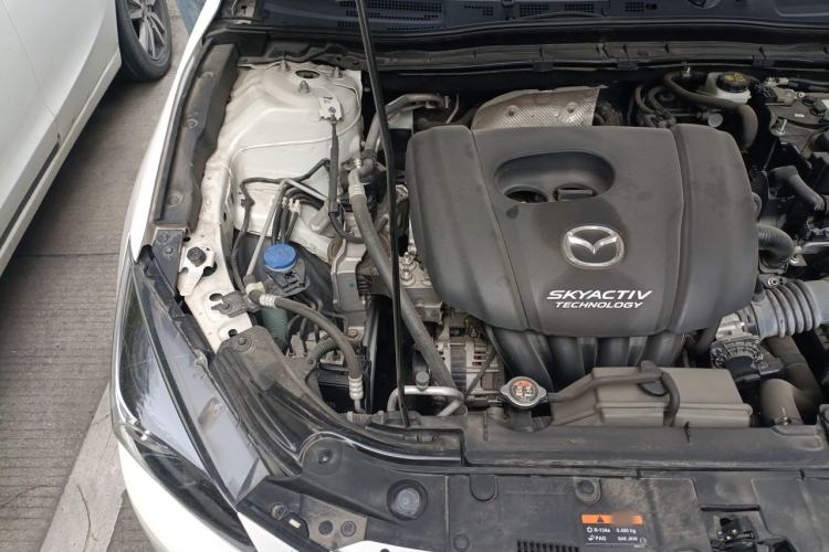 Used Mazda 3 Axela 2017 Sedan 1.5L Automatic Comfort Model Emission Standard China V Engine Bay Right