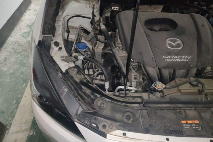 Used Mazda 3 Axela 2017 Sedan 1.5L Automatic Comfort Model China VI Standard Engine Bay Right