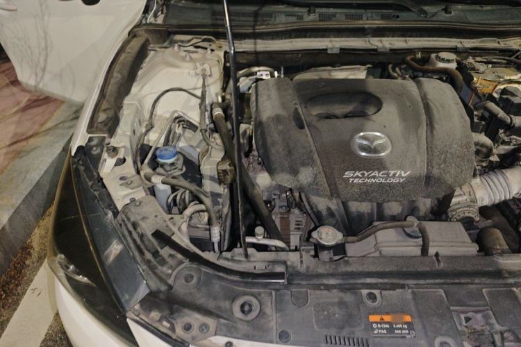 Used Mazda 3 Axela 2017 Sedan 1.5L Automatic Comfort Model Emission Standard China V Engine Bay Right