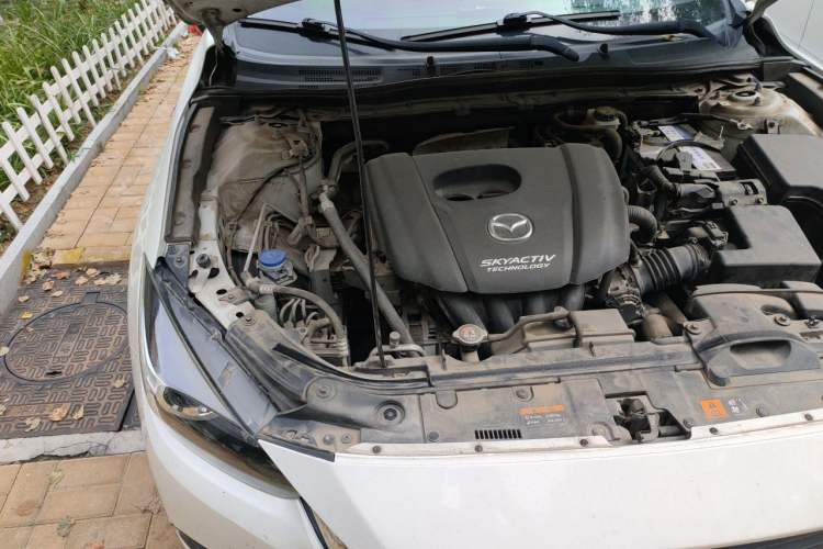 Used Mazda 3 Axela 2017 Sedan 1.5L Automatic Comfort Model Emission Standard China V Engine Bay Right