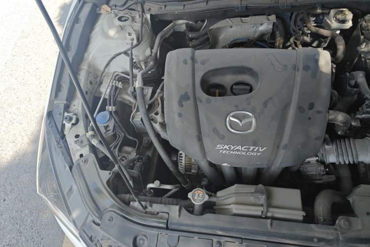 Used Mazda 3 Axela 2017 Sedan 1.5L Automatic Prestige Model China V Standard Engine Bay Right