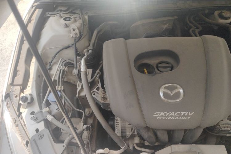 Used Mazda 3 Axela 2017 Sedan 1.5L Automatic Luxury Model Emission Standard China V Engine Bay Right