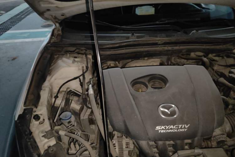 Used Mazda 3 Axela 2017 Sedan 2.0L Automatic Prestige Model China V Standard Engine Bay Right