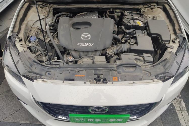 Used Mazda 3 Axela 2017 Sedan 1.5L Automatic Luxury Model China VI Standard Engine Bay