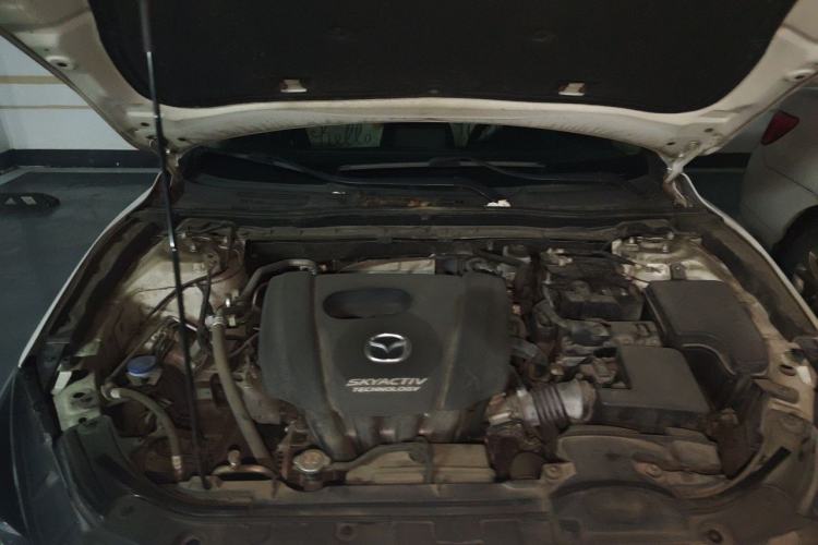 Used Mazda 3 Axela 2017 Sedan 1.5L Automatic Luxury Model Emission Standard China V Engine Bay