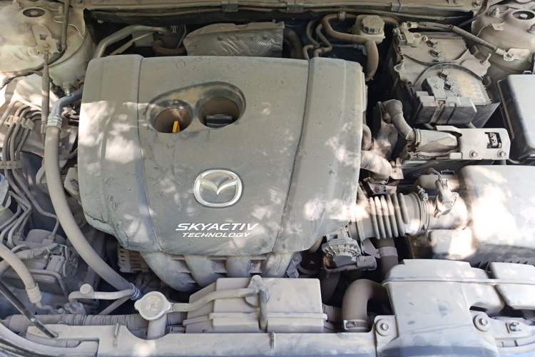 Used Mazda 3 Axela 2017 Hatchback 2.0L Automatic Luxury Model Emission Standard China V Engine Bay