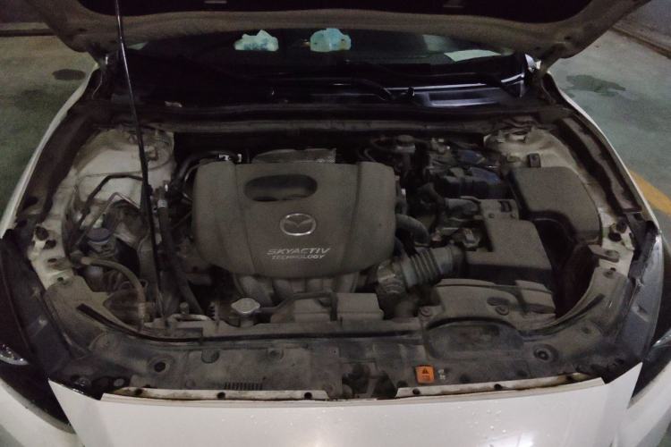 Used Mazda 3 Axela 2017 Hatchback 1.5L Automatic Comfort Model China VI Standard Engine Bay