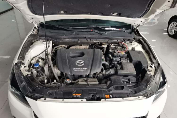 Used Mazda 3 Axela 2017 Sedan 1.5L Automatic Luxury Model Emission Standard China V Engine Bay