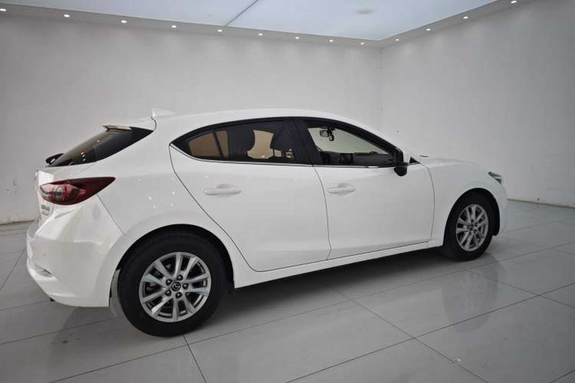 Used Mazda 3 Axela 2017 Hatchback 1.5L Automatic Luxury Model Emission Standard China V Exterior 10