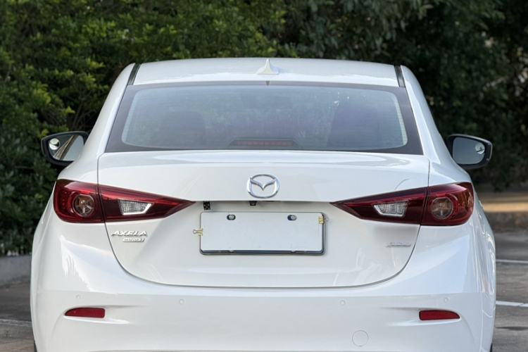 Used Mazda 3 Axela 2017 Sedan 1.5L Automatic Luxury Model Emission Standard China V Exterior 2
