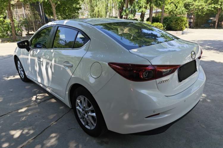 Used Mazda 3 Axela 2017 Sedan 1.5L Automatic Luxury Model Emission Standard China V Exterior 2