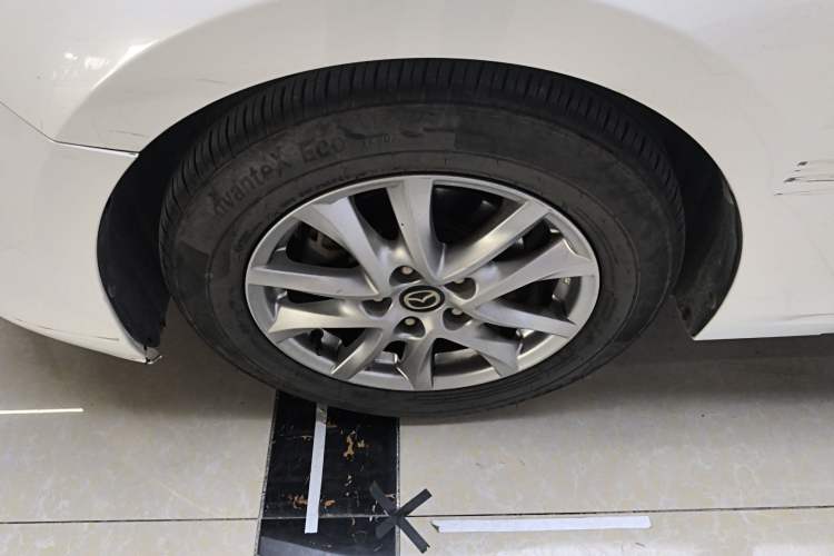 Used Mazda 3 Axela 2017 Sedan 1.5L Automatic Comfort Model Emission Standard China V Exterior 2