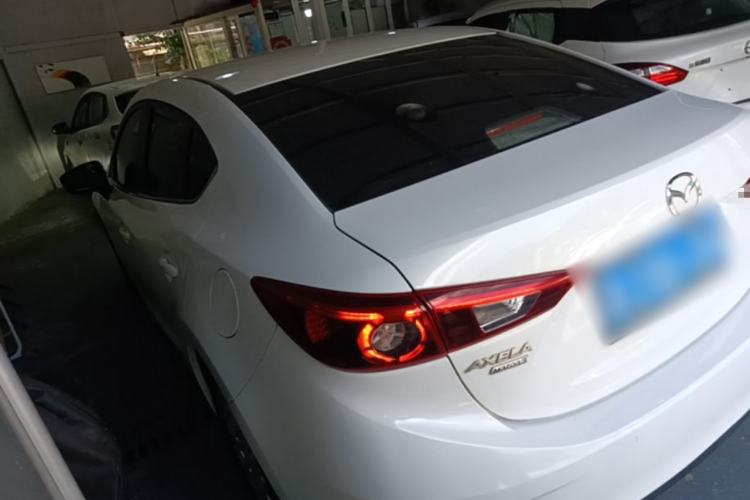 Used Mazda 3 Axela 2017 Sedan 1.5L Automatic Luxury Model Emission Standard China V Exterior 2