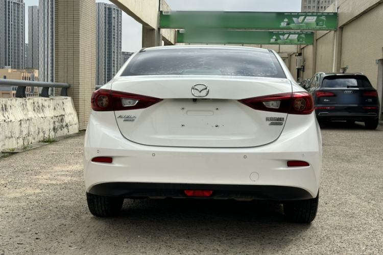 Used Mazda 3 Axela 2017 Sedan 1.5L Automatic Luxury Model Emission Standard China V Exterior 3