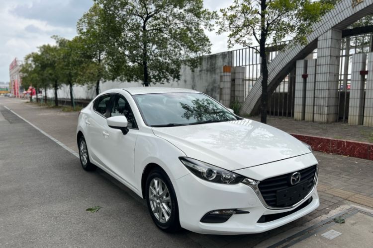 Used Mazda 3 Axela 2017 Sedan 1.5L Automatic Comfort Model Emission Standard China V Exterior 4