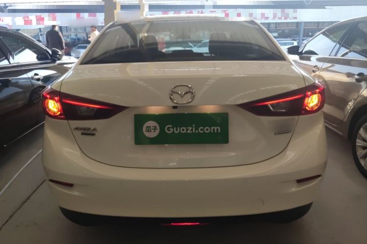 Used Mazda 3 Axela 2017 Sedan 1.5L Automatic Luxury Model Emission Standard China V Exterior 4