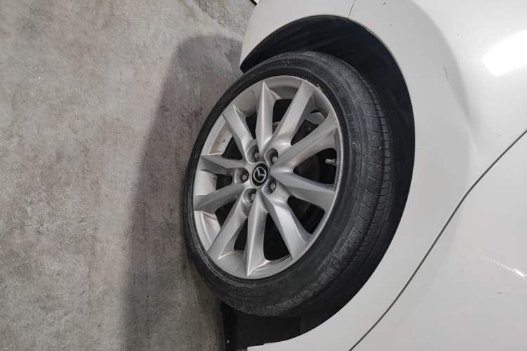 Used Mazda 3 Axela 2017 Sedan 2.0L Automatic Prestige Model China V Standard Exterior 5