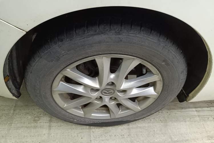 Used Mazda 3 Axela 2017 Sedan 1.5L Automatic Comfort Model Emission Standard China V Exterior 5
