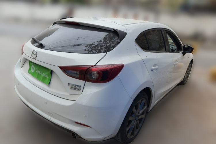 Used Mazda 3 Axela 2017 Hatchback 2.0L Automatic Luxury Model Emission Standard China V Exterior 5