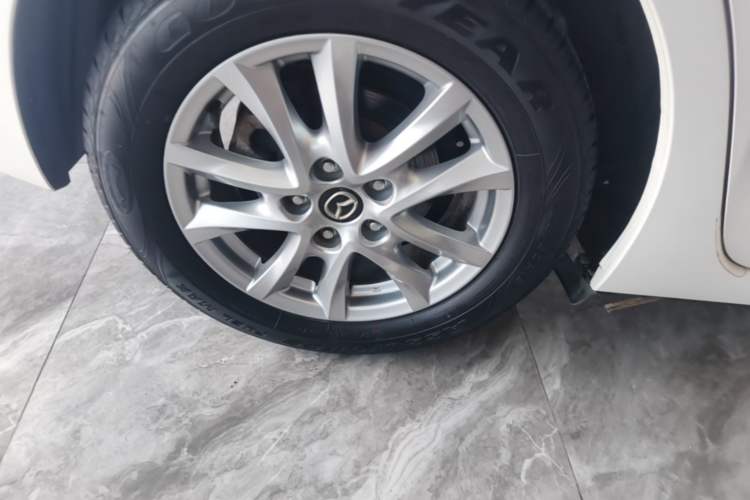 Used Mazda 3 Axela 2017 Sedan 1.5L Automatic Comfort Model Emission Standard China V Exterior 5