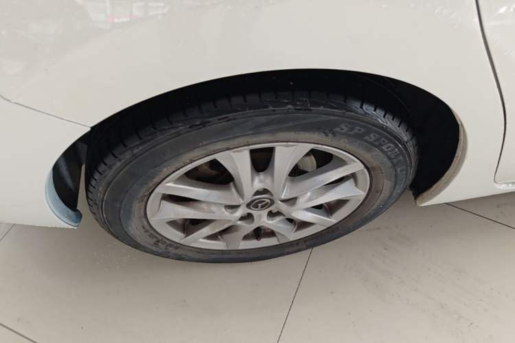 Used Mazda 3 Axela 2017 Sedan 1.5L Automatic Comfort Model Emission Standard China V Exterior 5