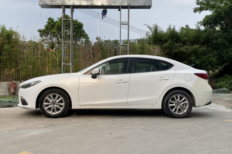 Used Mazda 3 Axela 2017 Sedan 2.0L Automatic Prestige Model China V Standard Exterior 7