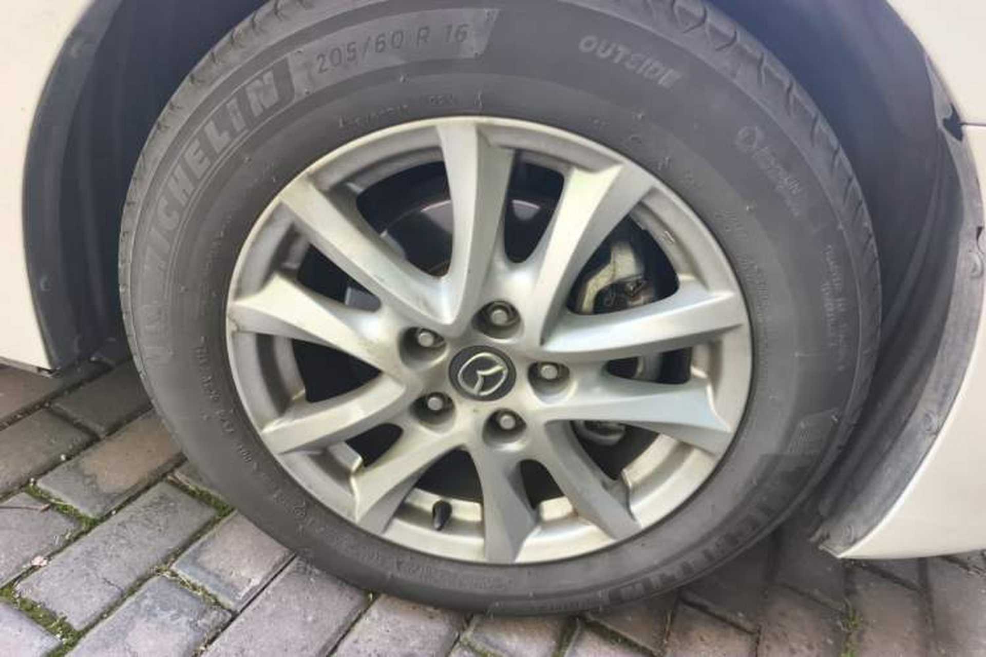 Used Mazda 3 Axela 2017 Sedan 1.5L Automatic Comfort Model Emission Standard China V Exterior 7