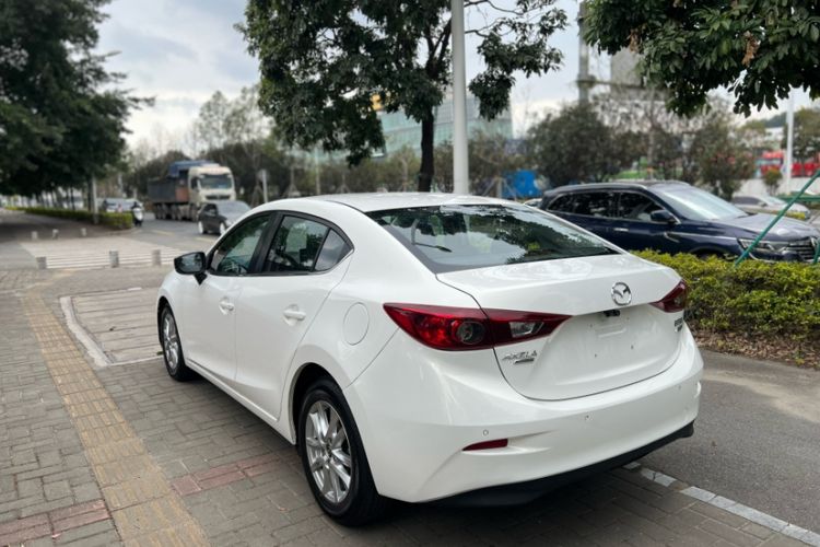 Used Mazda 3 Axela 2017 Sedan 1.5L Automatic Comfort Model Emission Standard China V Exterior 8