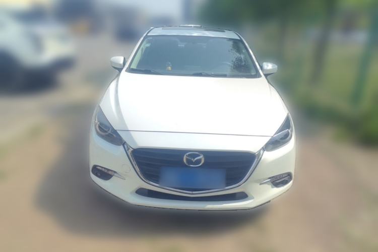Used Mazda 3 Axela 2017 Hatchback 1.5L Automatic Luxury Model Emission Standard China V Front