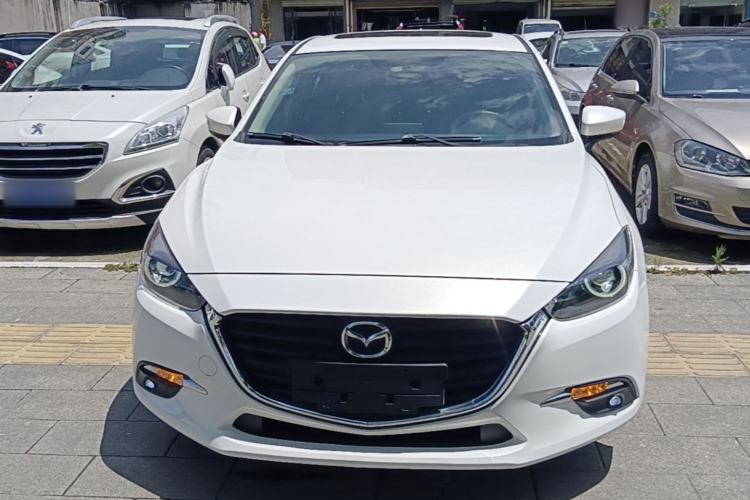 Used Mazda 3 Axela 2017 Hatchback 1.5L Automatic Luxury Model Emission Standard China V Front