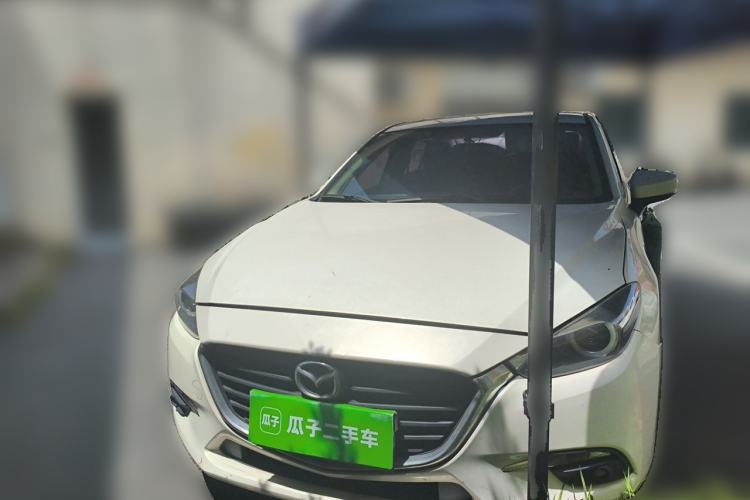 Used Mazda 3 Axela 2017 Sedan 1.5L Automatic Luxury Model Emission Standard China V Front