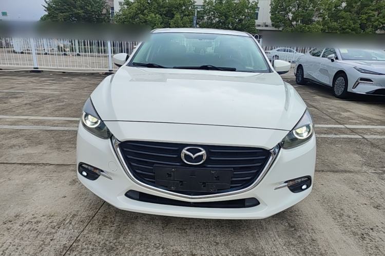 Used Mazda 3 Axela 2017 Sedan 1.5L Automatic Luxury Model Emission Standard China V Front