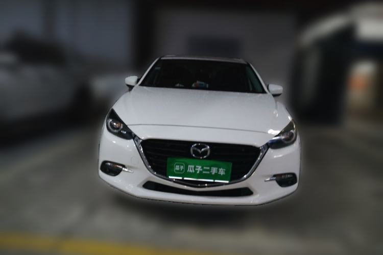 Used Mazda 3 Axela 2017 Sedan 1.5L Manual Luxury Model Emission Standard China V Front