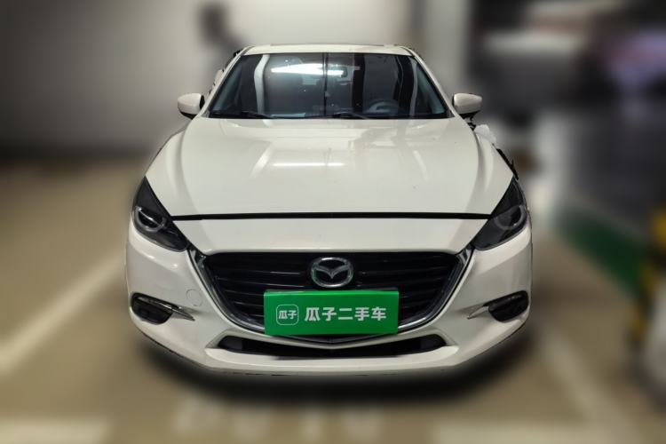 Used Mazda 3 Axela 2017 Hatchback 2.0L Automatic Sport Model China V Emission Standard Front