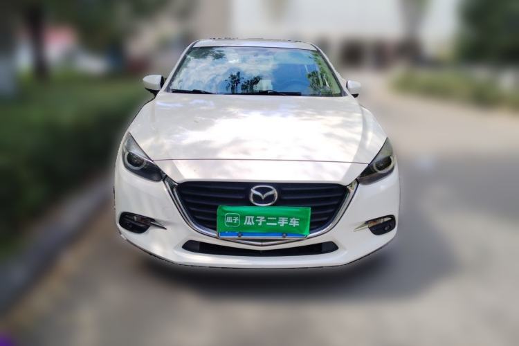 Used Mazda 3 Axela 2017 Sedan 1.5L Automatic Luxury Model Emission Standard China V Front