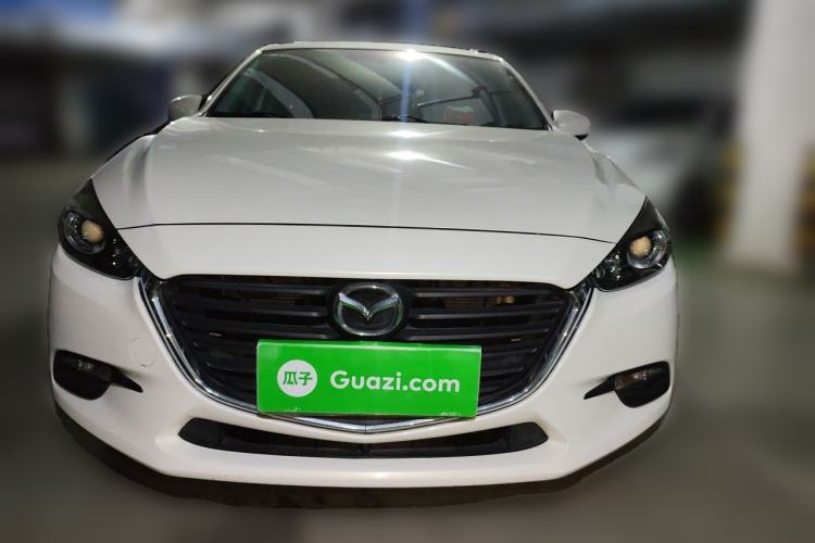 Used Mazda 3 Axela 2017 Sedan 1.5L Automatic Comfort Model Emission Standard China V Front