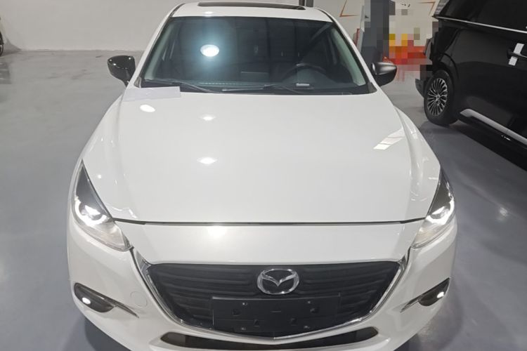 Used Mazda 3 Axela 2017 Sedan 1.5L Automatic Luxury Model Emission Standard China V Front