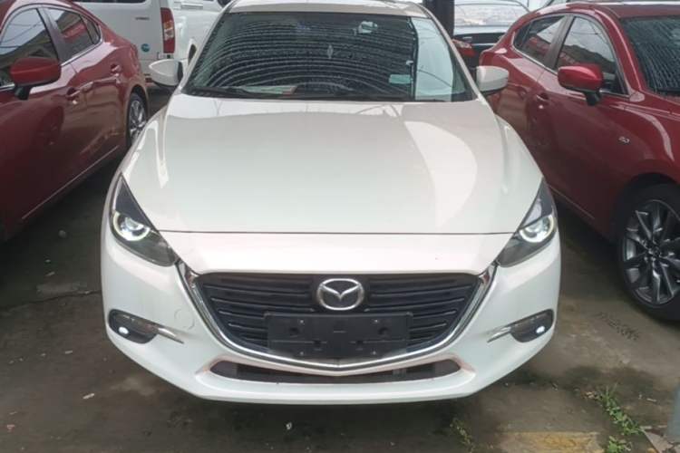 Used Mazda 3 Axela 2017 Hatchback 2.0L Automatic Sport Model China V Emission Standard Front