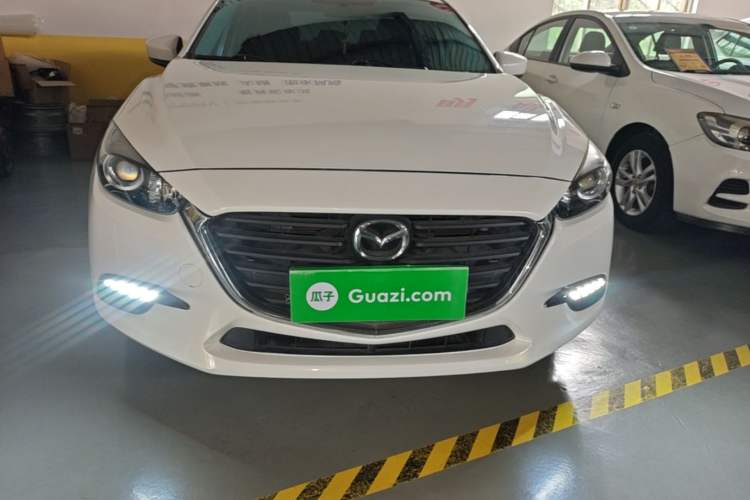 Used Mazda 3 Axela 2017 Sedan 1.5L Automatic Comfort Model Emission Standard China V Front