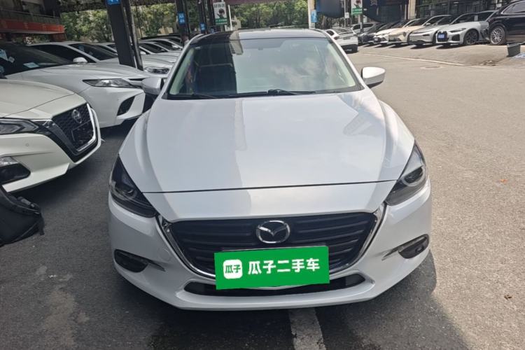 Used Mazda 3 Axela 2017 Sedan 1.5L Automatic Luxury Model Emission Standard China V Front