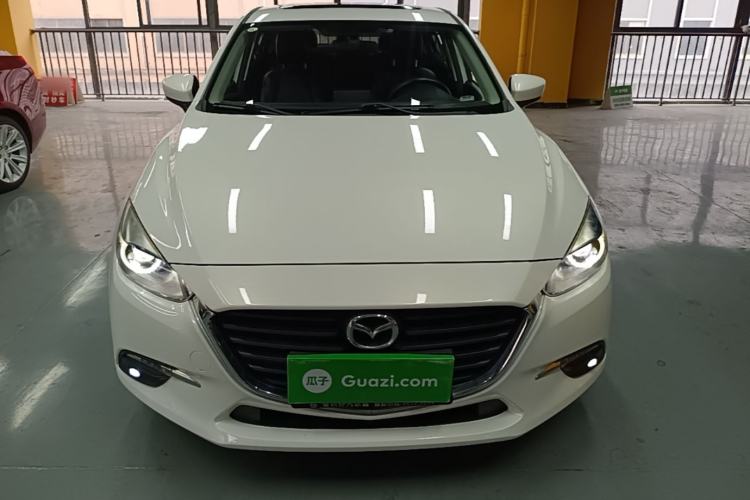 Used Mazda 3 Axela 2017 Sedan 1.5L Automatic Luxury Model Emission Standard China V Front