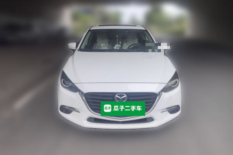 Used Mazda 3 Axela 2017 Hatchback 1.5L Automatic Luxury Model Emission Standard China V Front